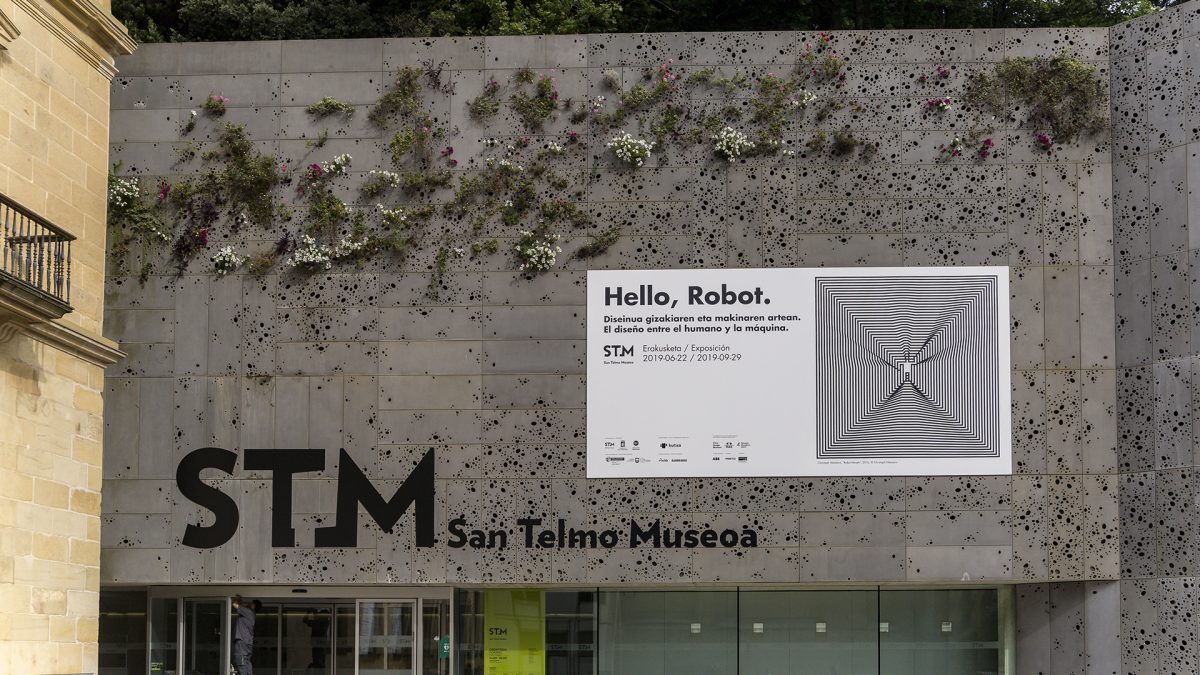2019-08-18-Oskar-Moreno-STM-HELLO-ROBOT-OBRA-Y-ESPACIOS-0001-1200x675-RBK